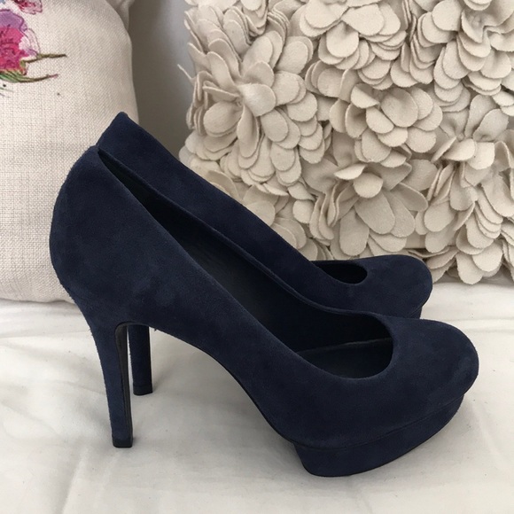 TORY Burch Shoes - Picture 2 of 4